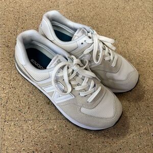 NWOT New Balance 574